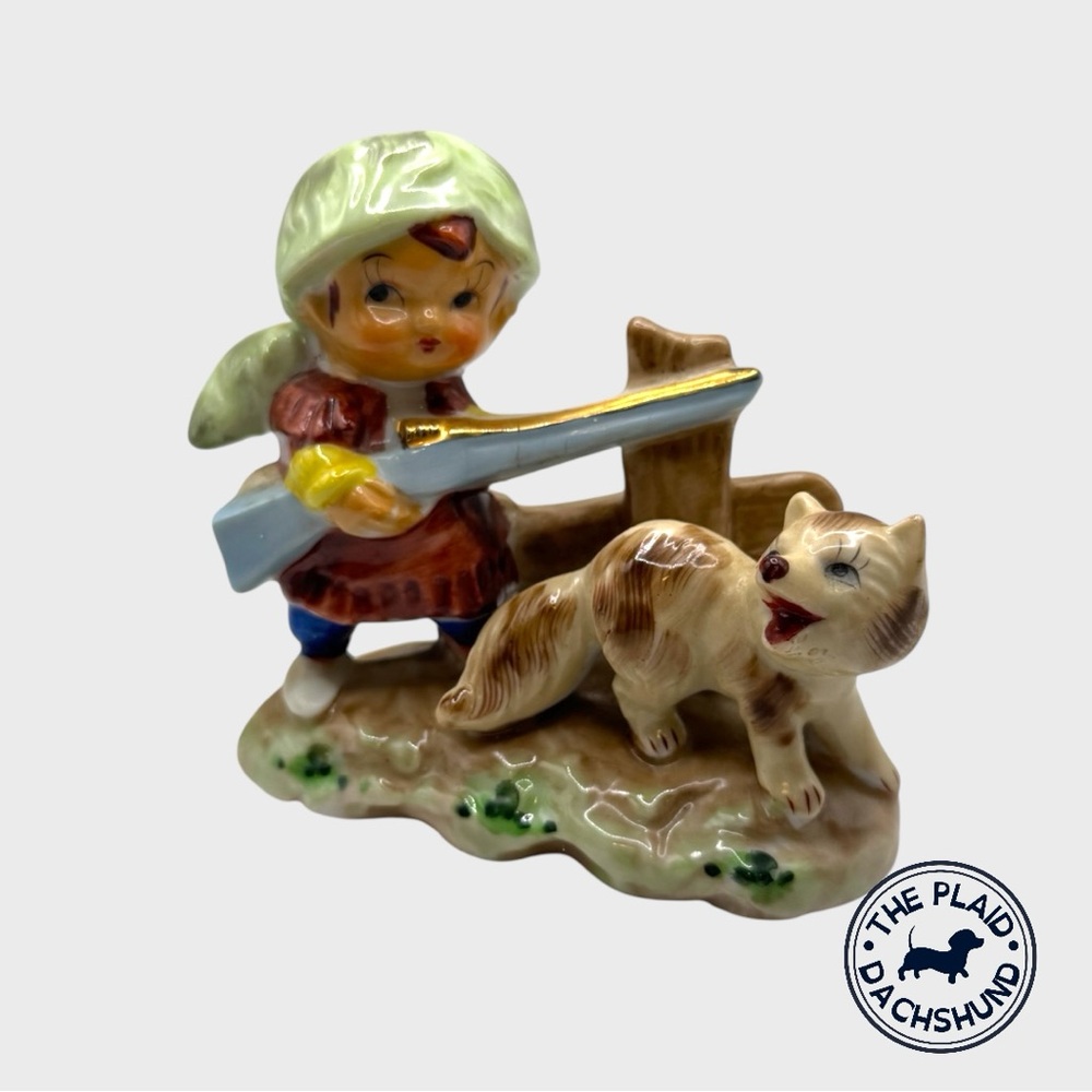Vintage Daniel Boone Boy with Wolf Figure